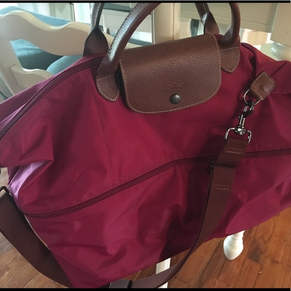 longchamp duffle bag with wheels